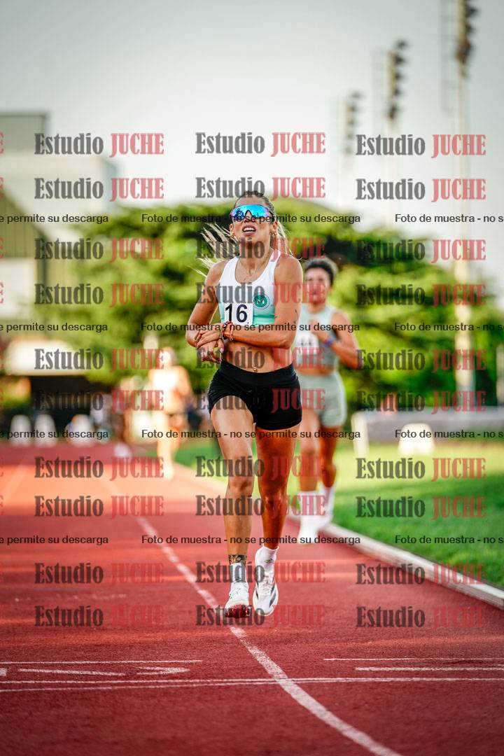 Fotos de los 1500 m llanos de mujeres