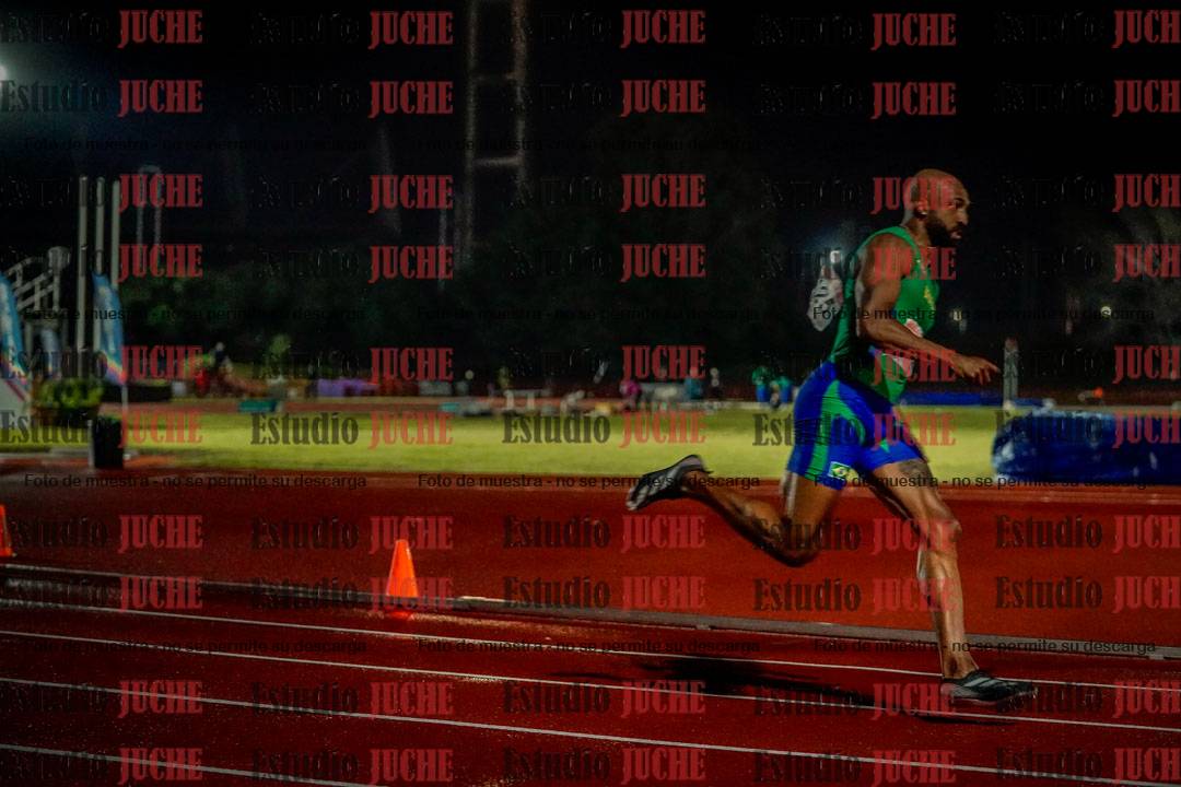 Fotos de los 400 m llanos de varones - deca 5 - serie 2