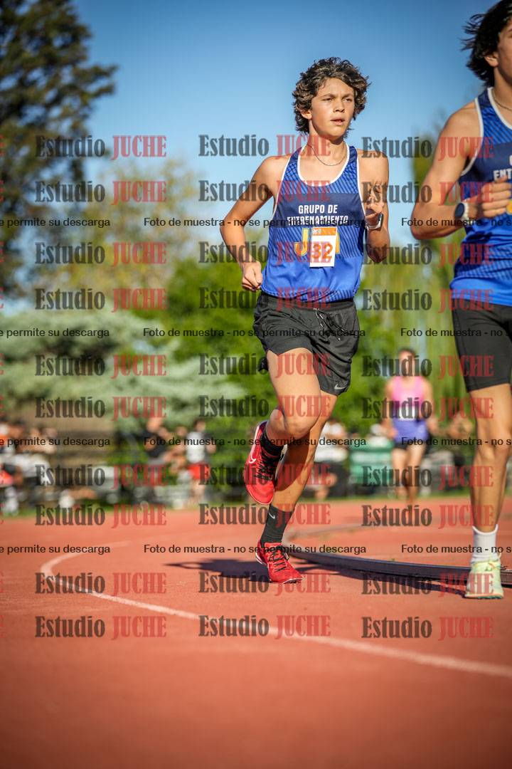 Fotos de los 3000 m llanos de varones