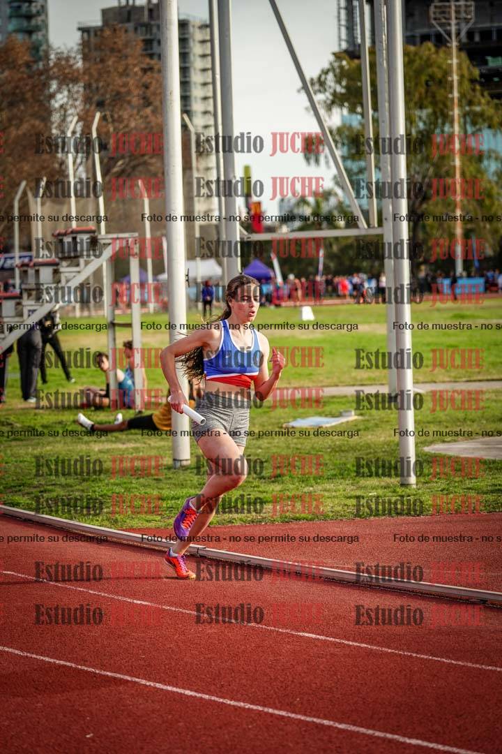 Fotos de las Postas 8x300 m mixta