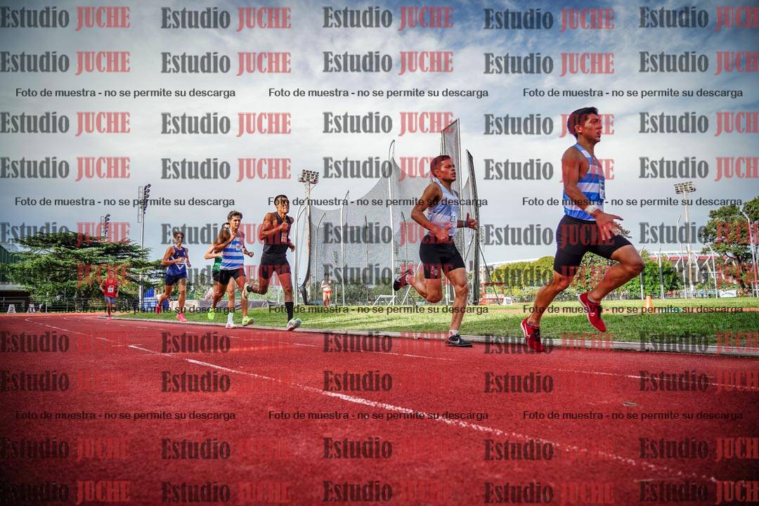 Fotos de los 3000 m llanos de varones