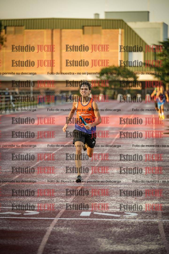 Fotos de las Postas 4x400 m de varones