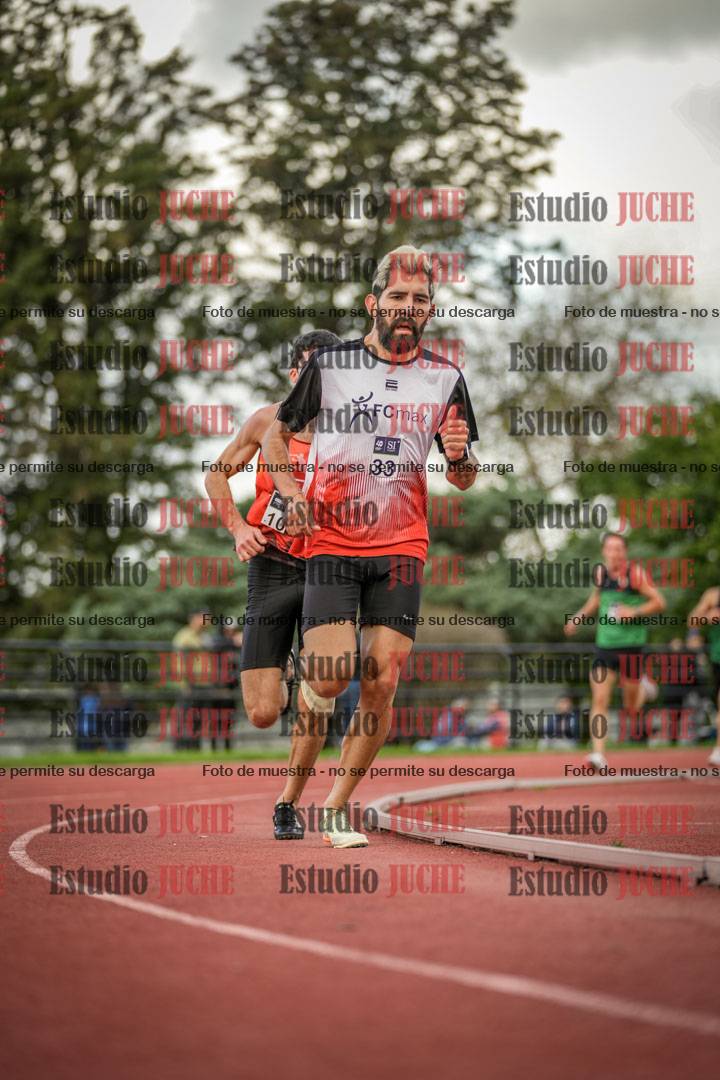 Fotos de los 3000 m llanos de varones