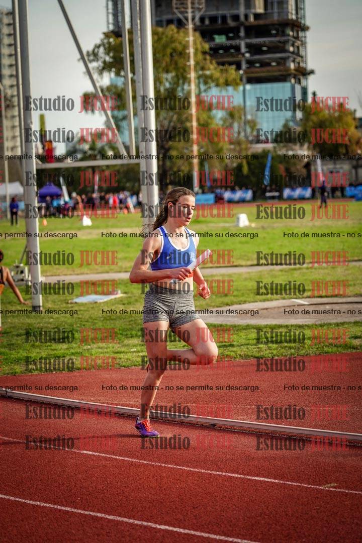 Fotos de las Postas 8x300 m mixta