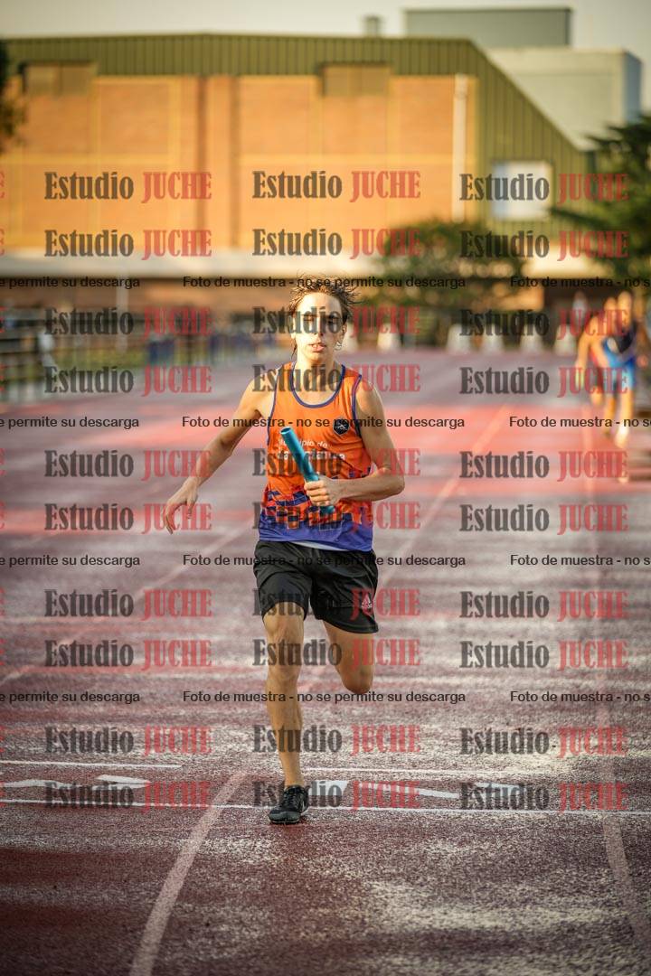 Fotos de las Postas 4x400 m de varones