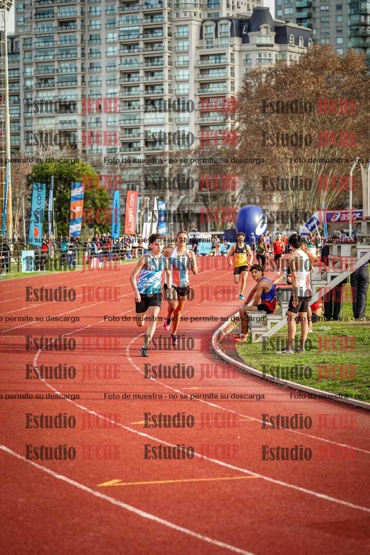 Fotos de las Postas 8x300 m mixta