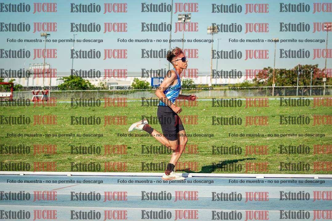 Fotos de los 3000 m llanos de varones