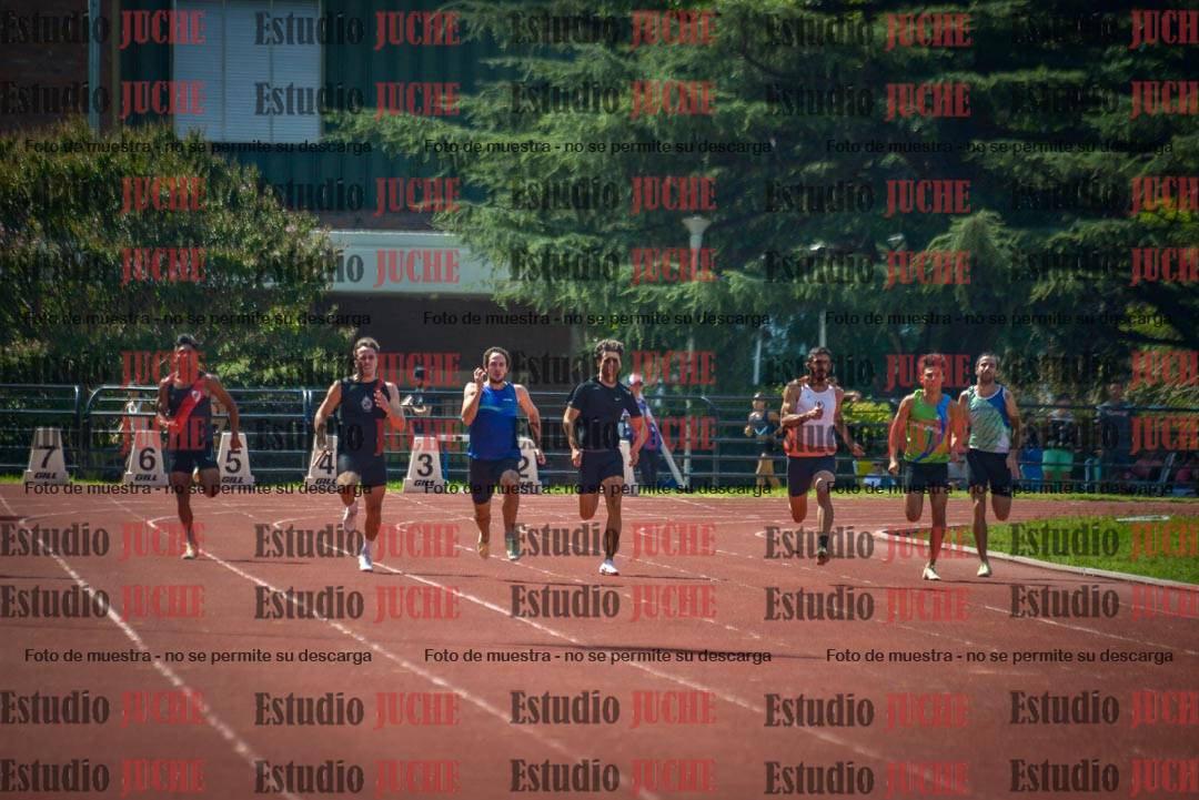 Fotos de los 200 m llanos de varones