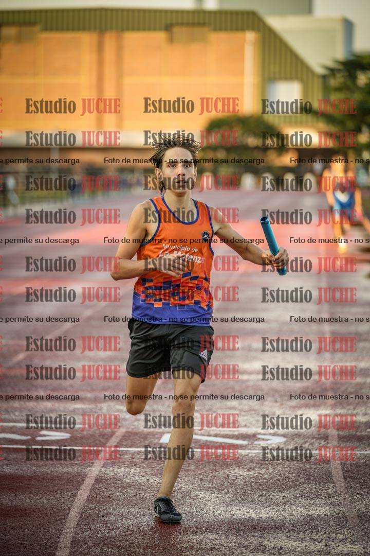 Fotos de las Postas 4x400 m de varones