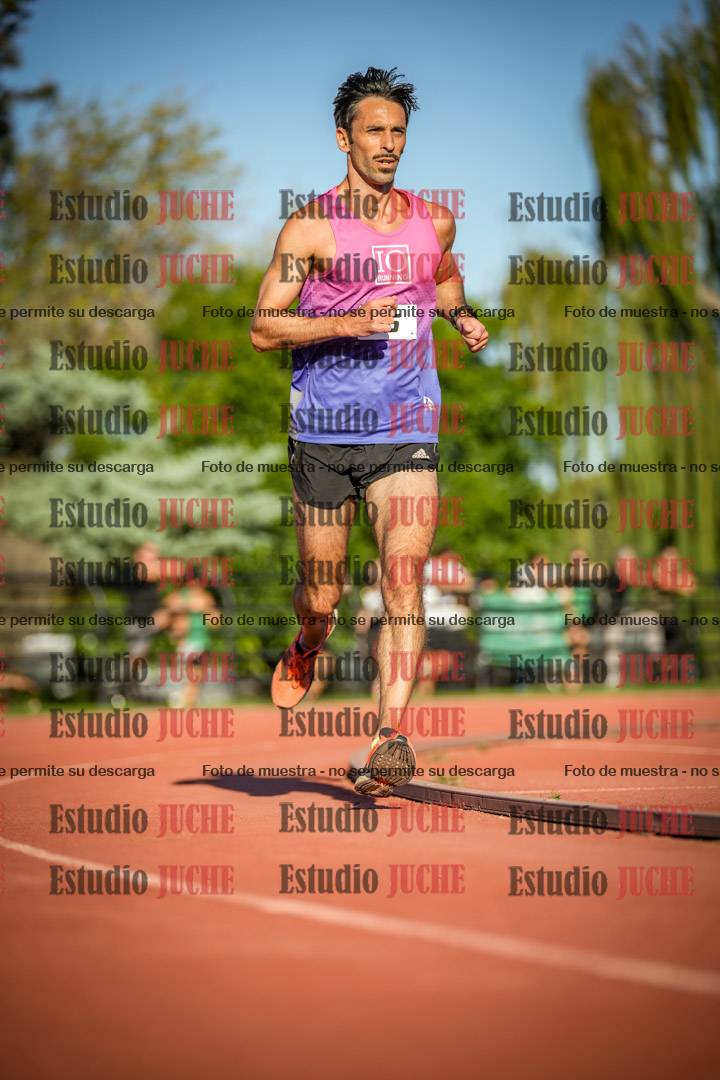 Fotos de los 3000 m llanos de varones