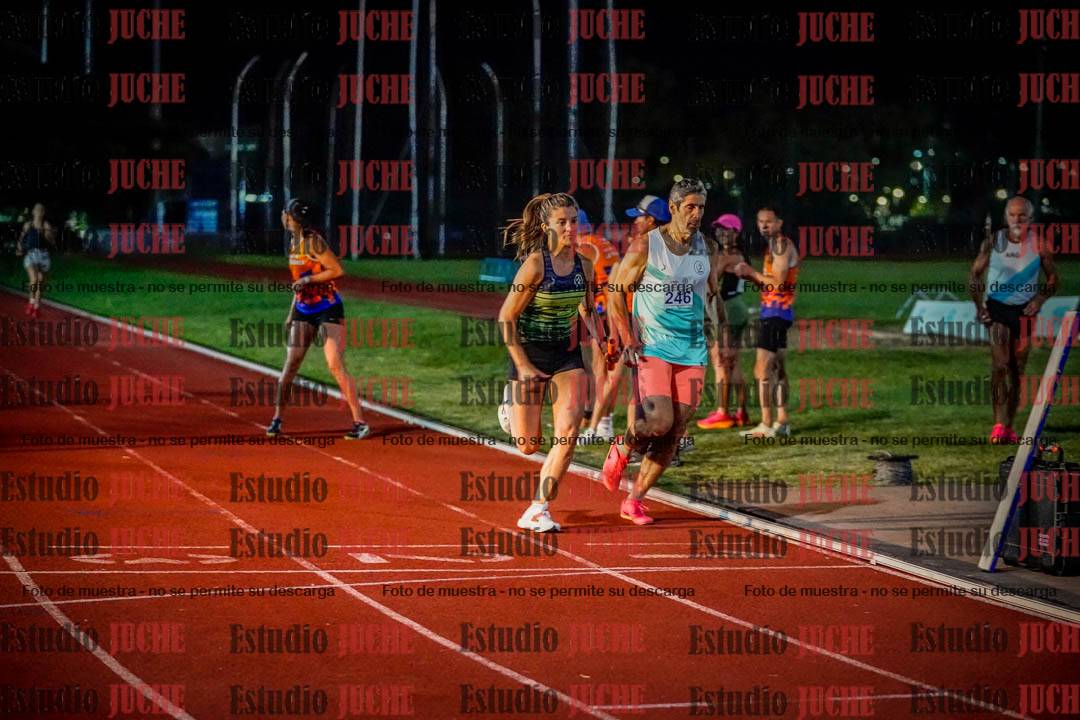 Fotos de las postas 4x400 m mixtas