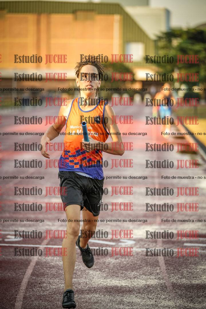 Fotos de las Postas 4x400 m de varones