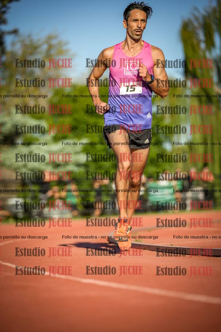 Fotos de los 3000 m llanos de varones