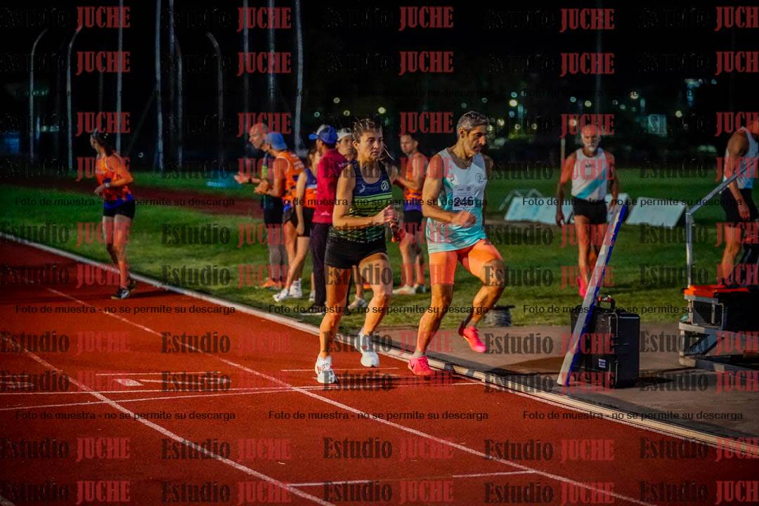 Fotos de las postas 4x400 m mixtas