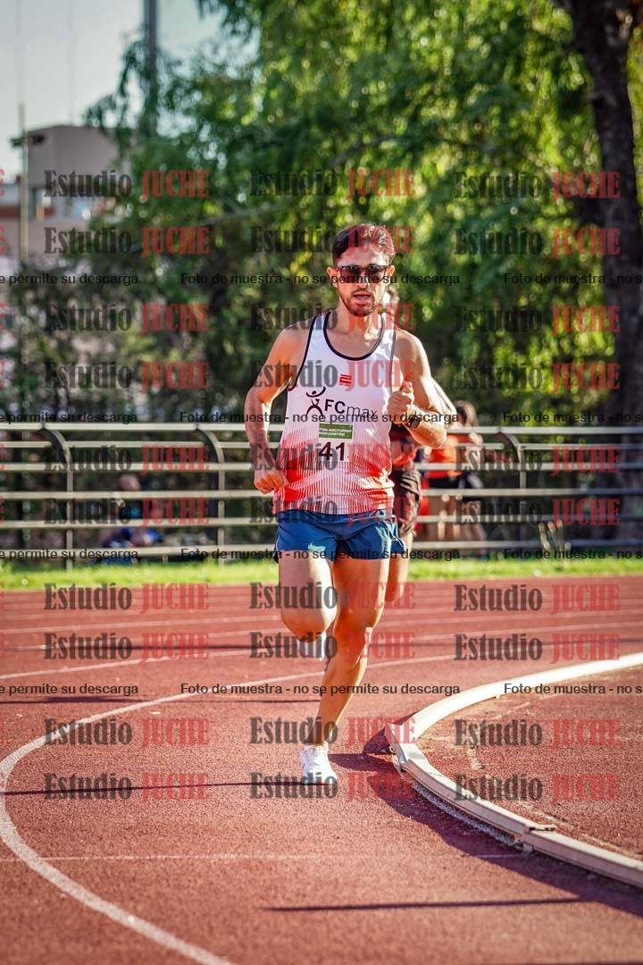 Fotos de los 3000 m llanos de varones