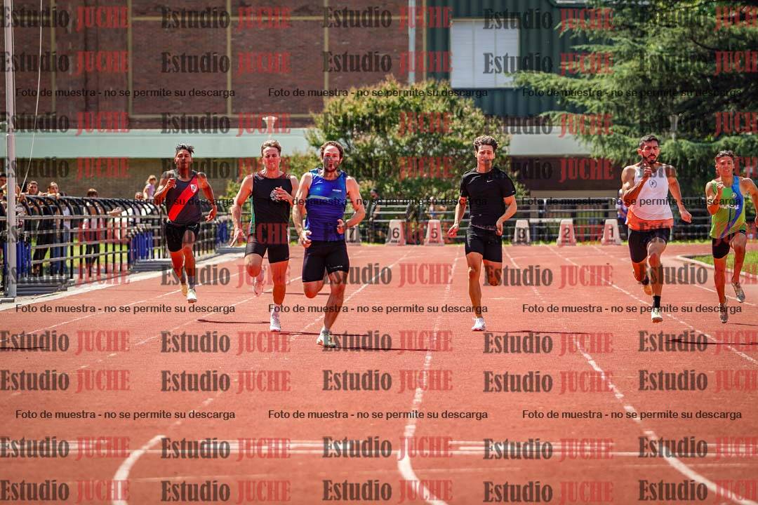 Fotos de los 200 m llanos de varones