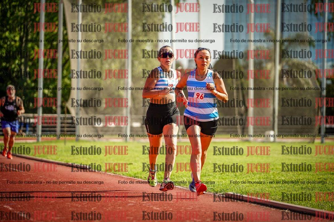 Fotos de los 5000 m llanos de mujeres y varones