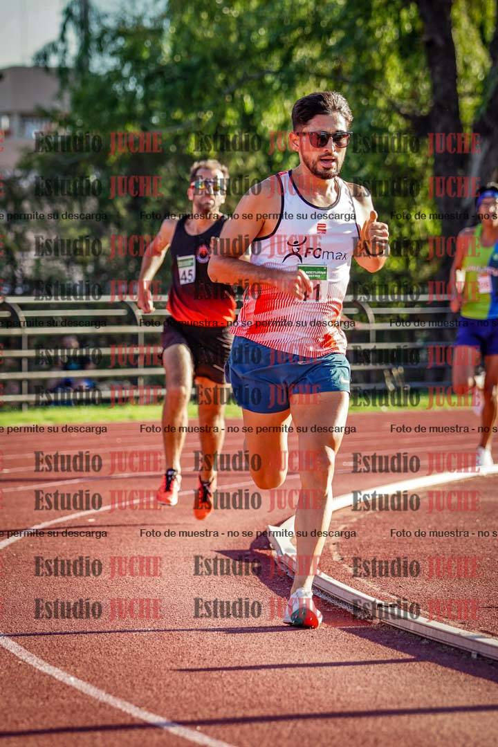 Fotos de los 3000 m llanos de varones
