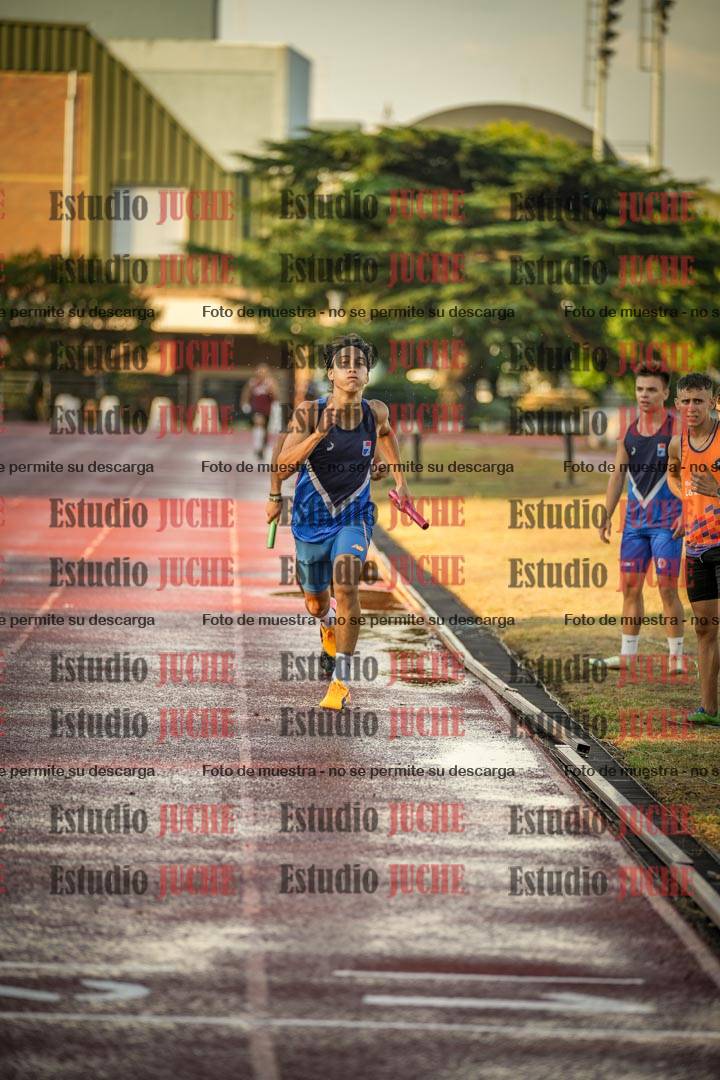 Fotos de las Postas 4x400 m de varones