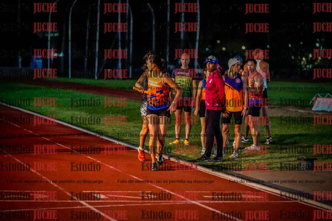 Fotos de las postas 4x400 m mixtas