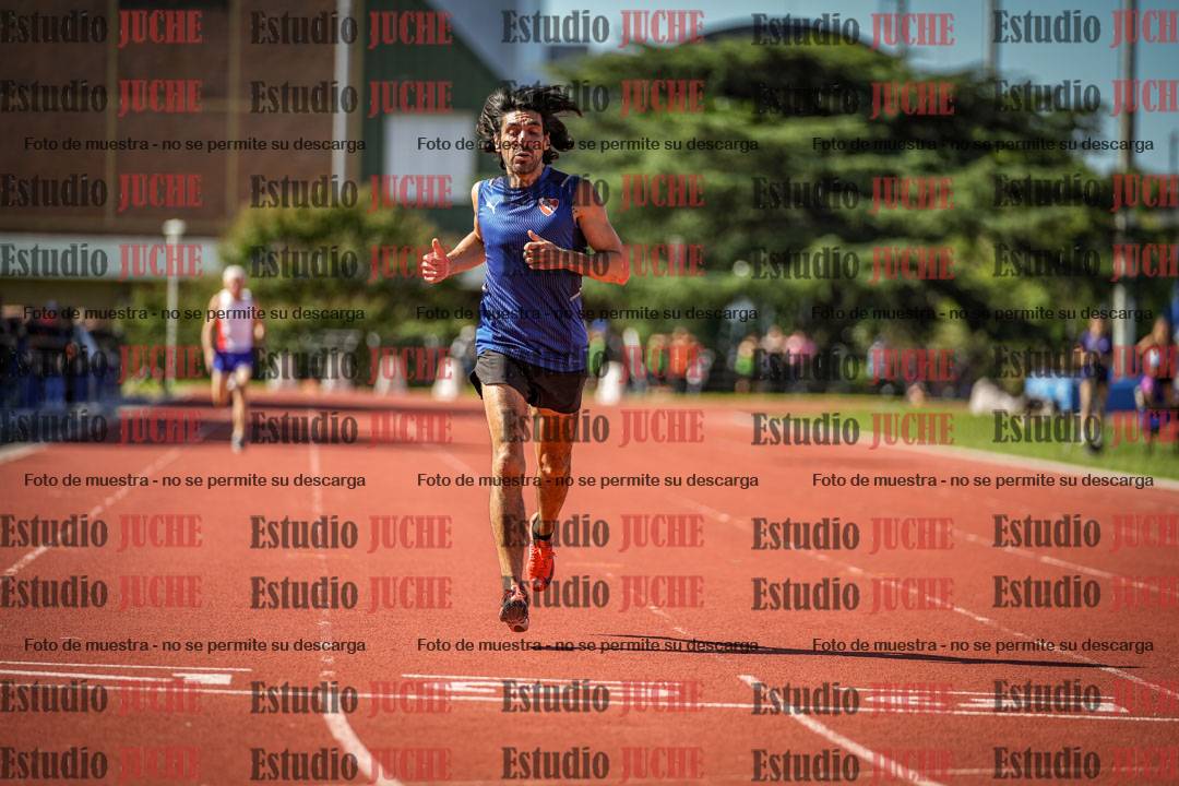 Fotos de los 400 m llanos de varones