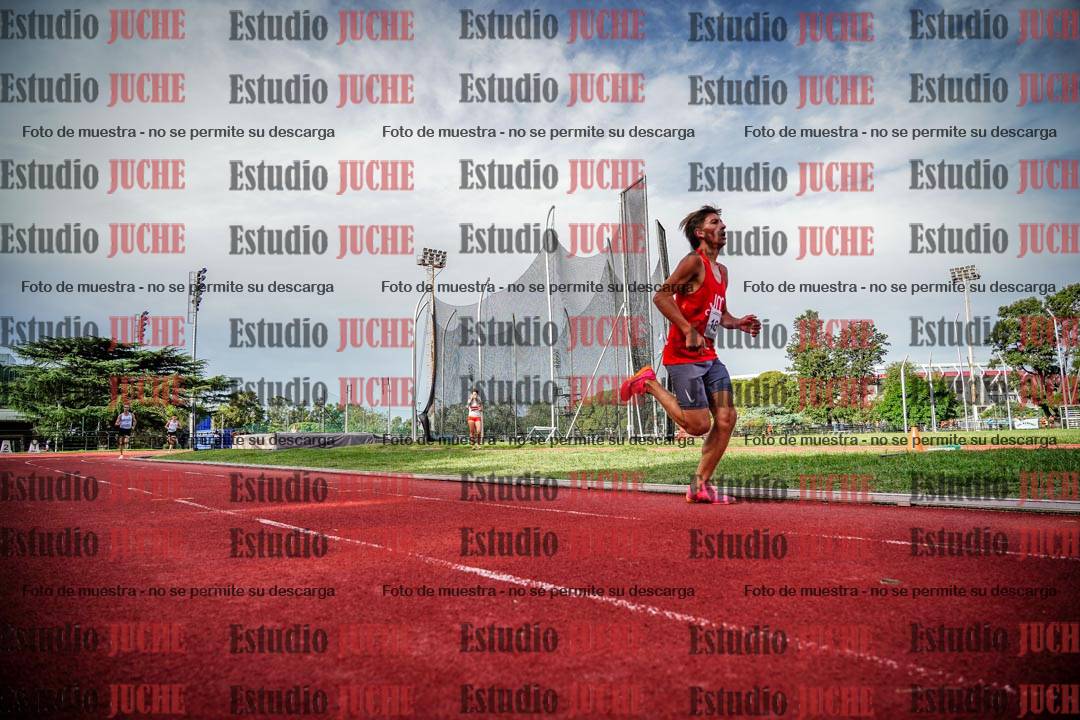 Fotos de los 3000 m llanos de varones