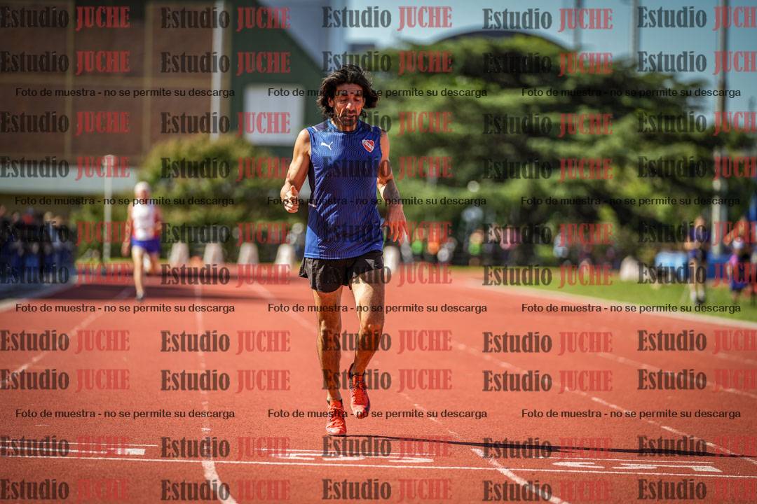 Fotos de los 400 m llanos de varones