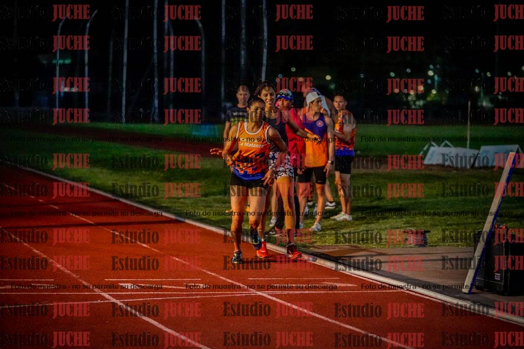 Fotos de las postas 4x400 m mixtas