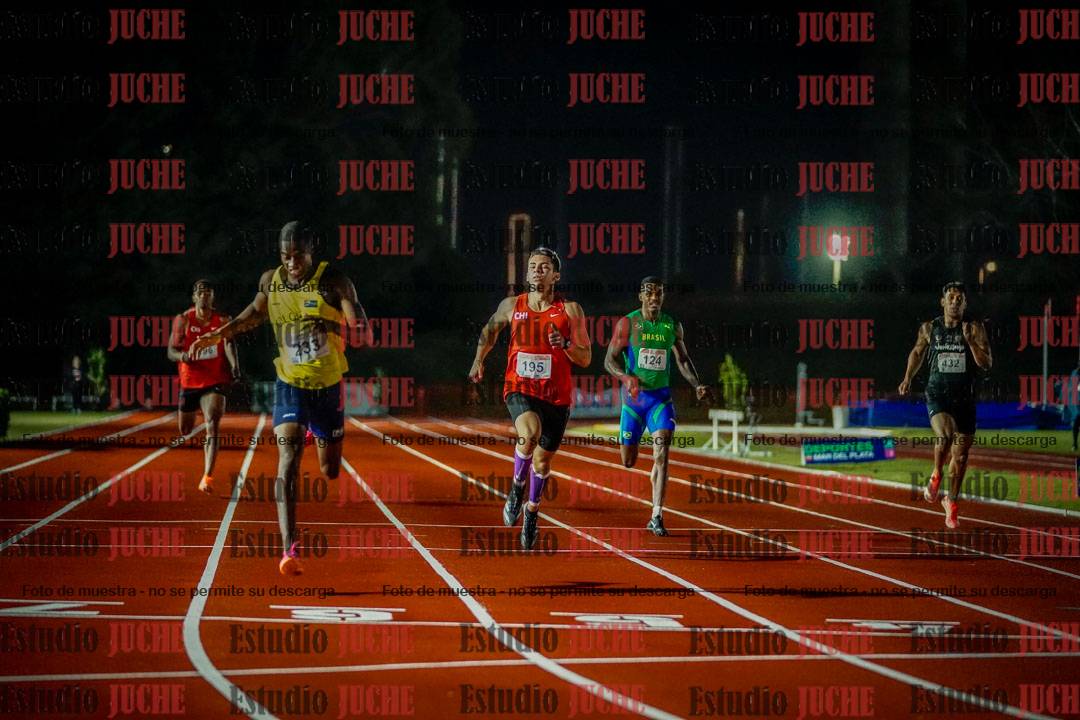 Fotos de los 400 m llanos de varones - deca 5 - serie 2