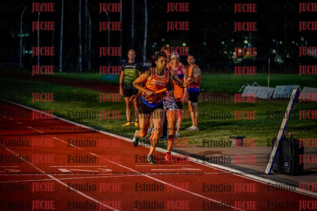 Fotos de las postas 4x400 m mixtas