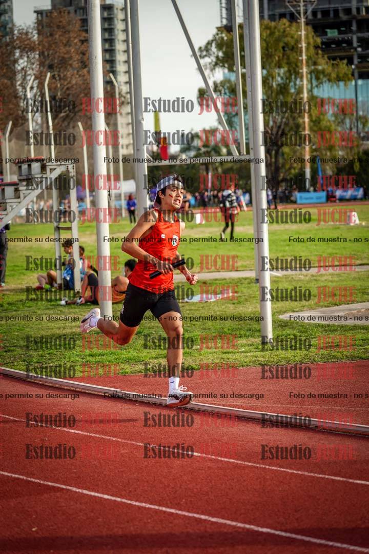 Fotos de las Postas 8x300 m mixta
