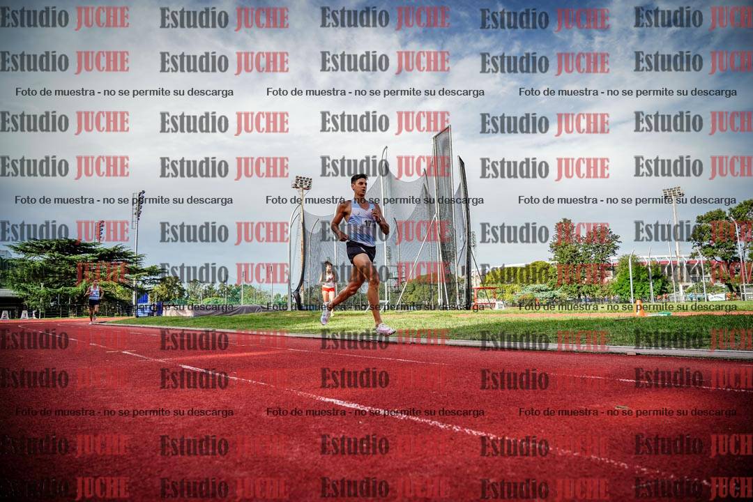 Fotos de los 3000 m llanos de varones