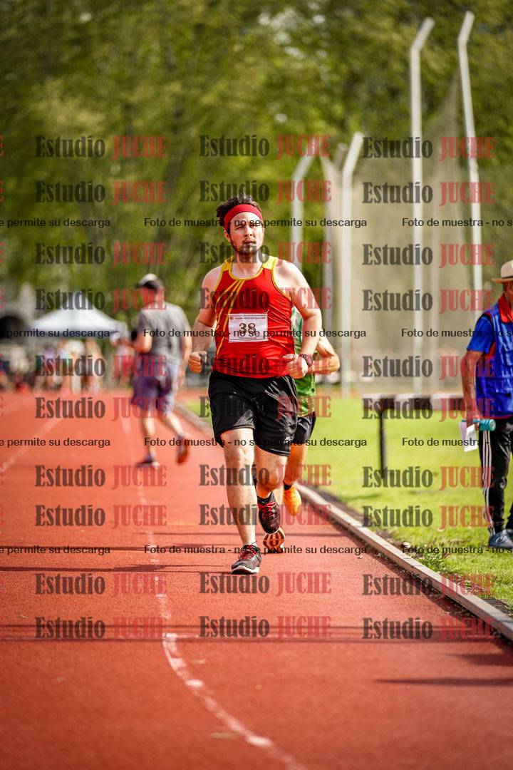 Fotos de los 3000 m llanos de varones