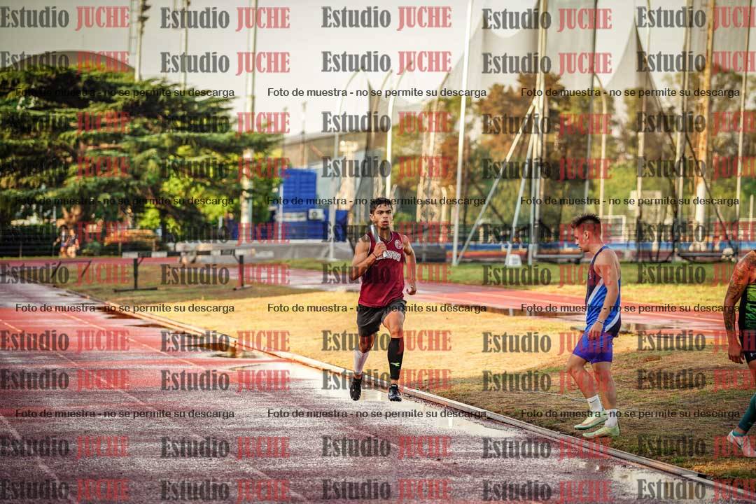 Fotos de las Postas 4x400 m de varones