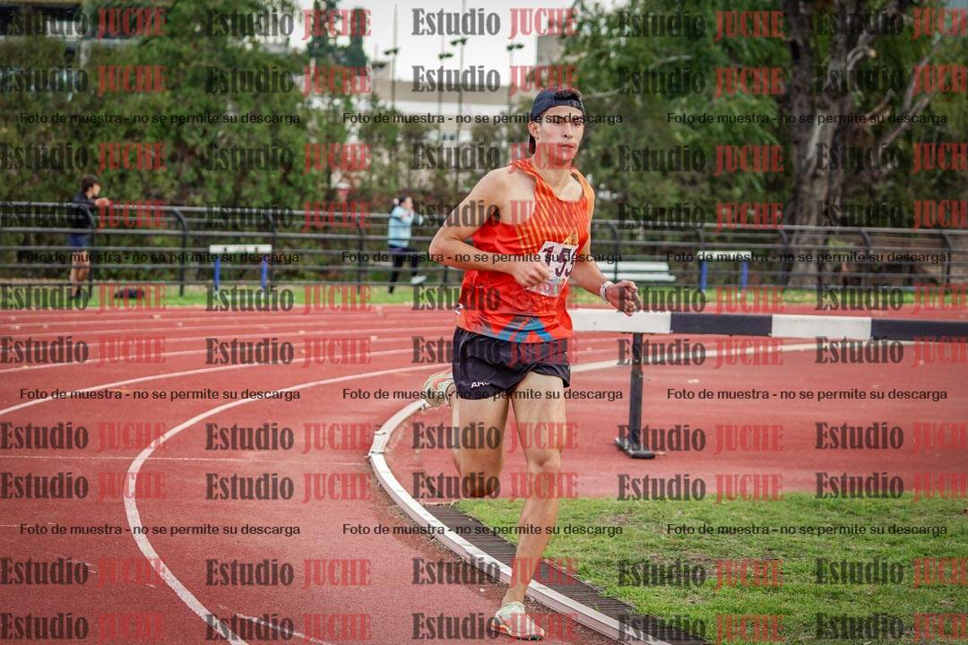 Fotos de los 3000 m llanos de varones