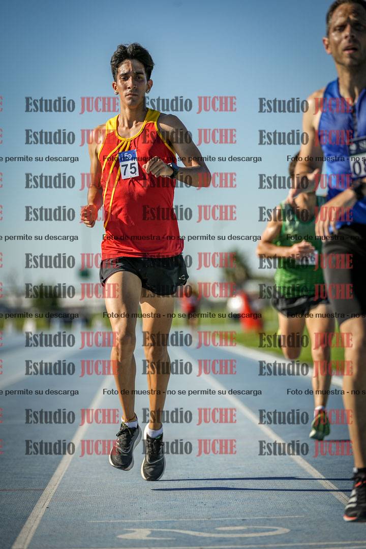 Fotos de los 3000 m llanos de varones