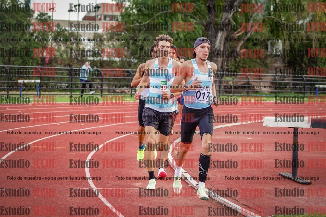 Fotos de los 3000 m llanos de varones