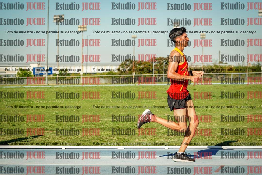 Fotos de los 3000 m llanos de varones