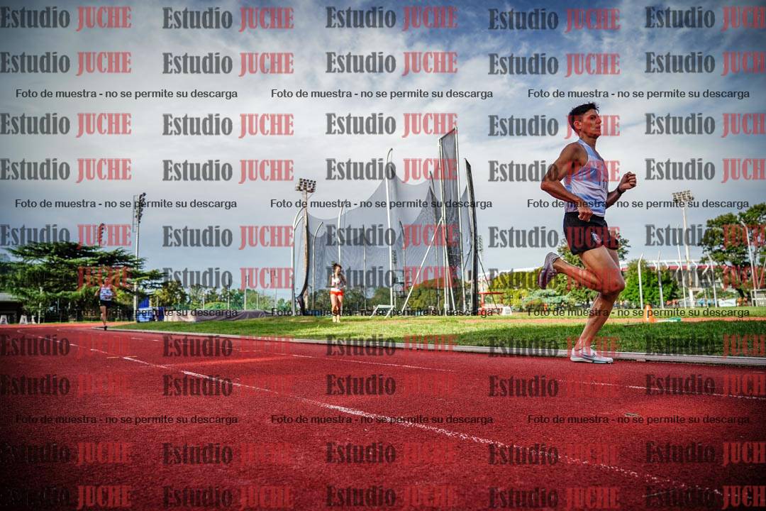Fotos de los 3000 m llanos de varones