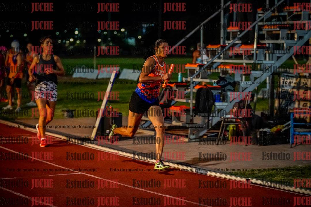 Fotos de las postas 4x400 m mixtas