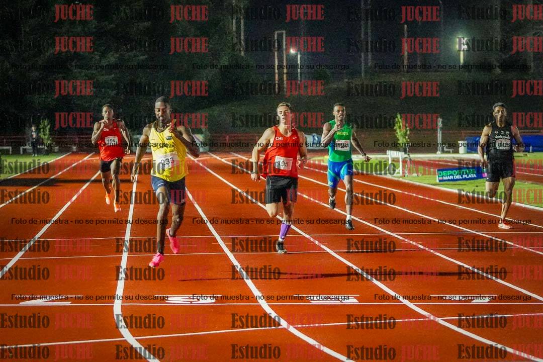 Fotos de los 400 m llanos de varones - deca 5 - serie 2