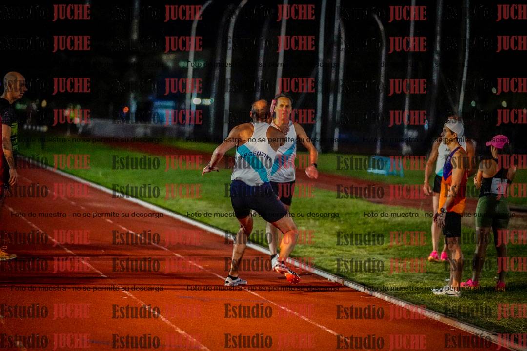 Fotos de las postas 4x400 m mixtas