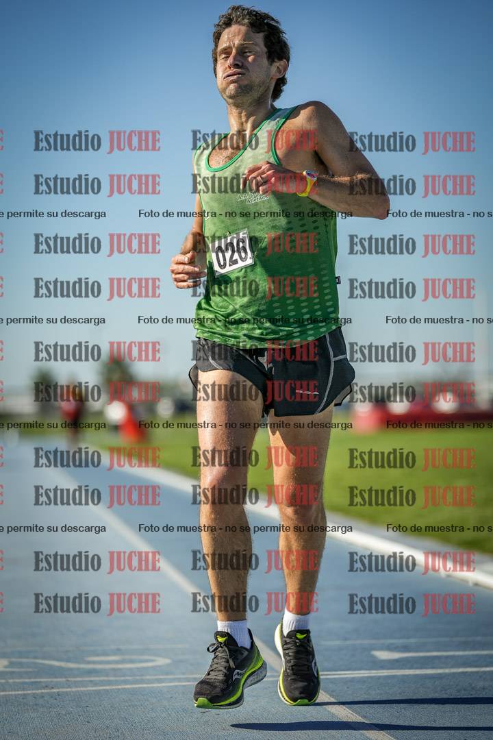 Fotos de los 3000 m llanos de varones