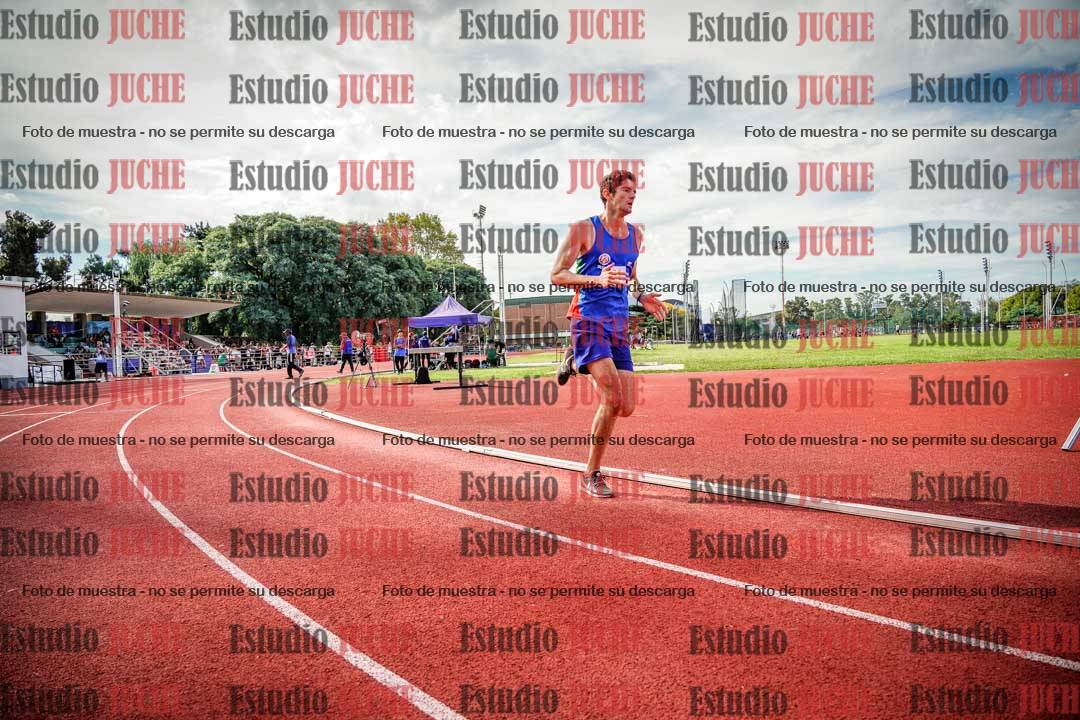 Fotos de los 800 m llanos de varones