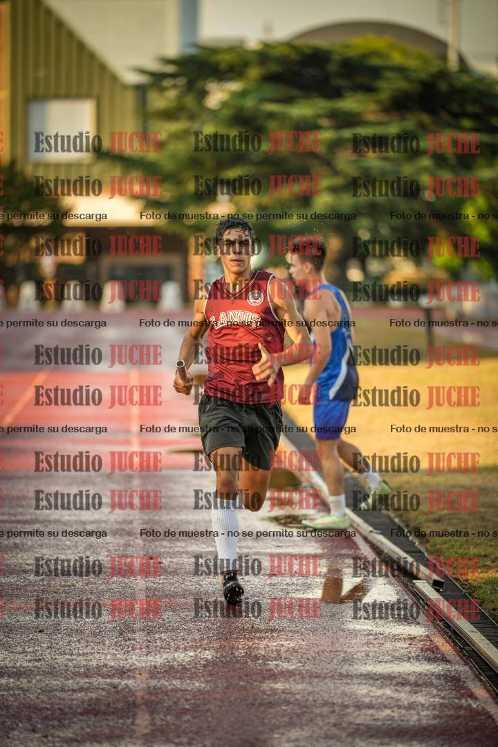 Fotos de las Postas 4x400 m de varones