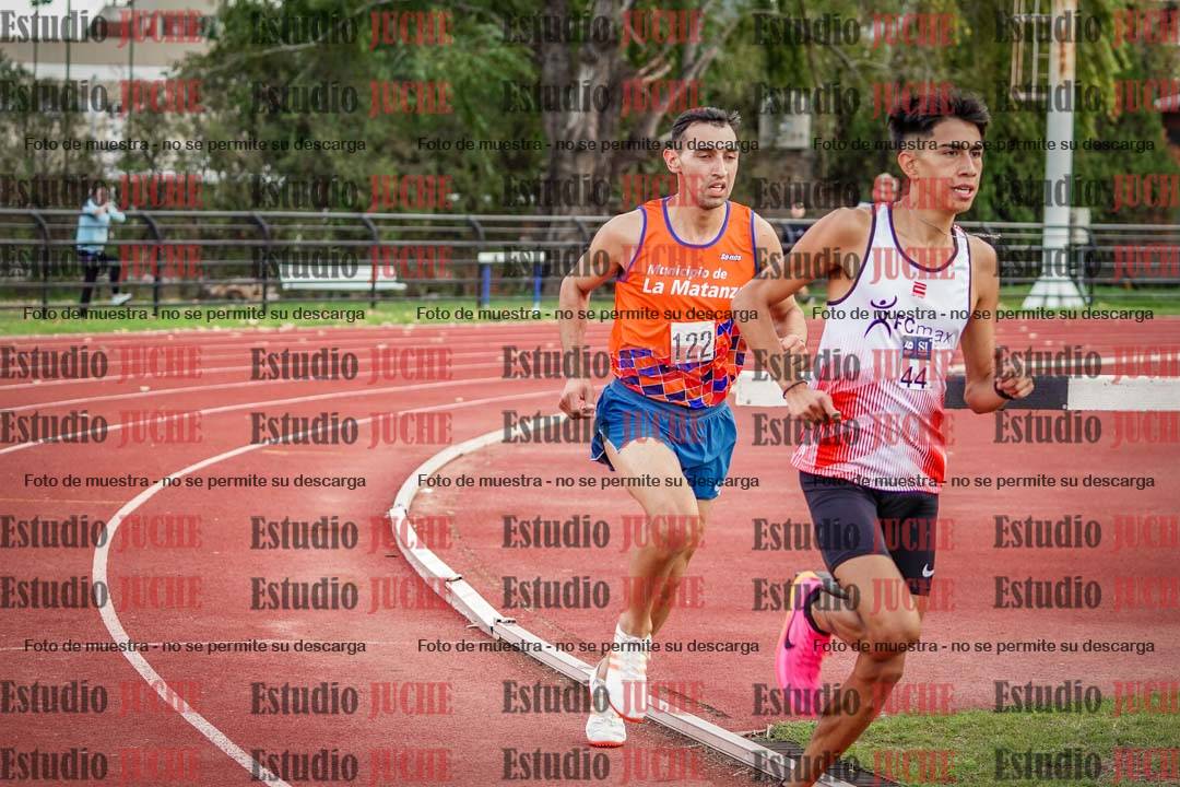 Fotos de los 3000 m llanos de varones