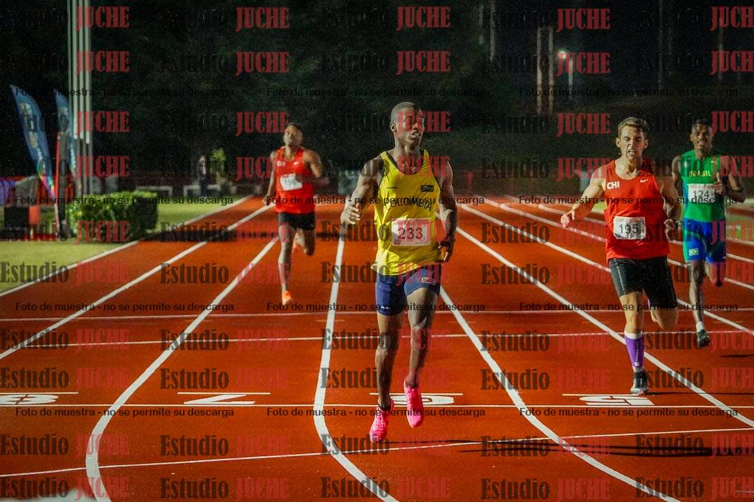 Fotos de los 400 m llanos de varones - deca 5 - serie 2
