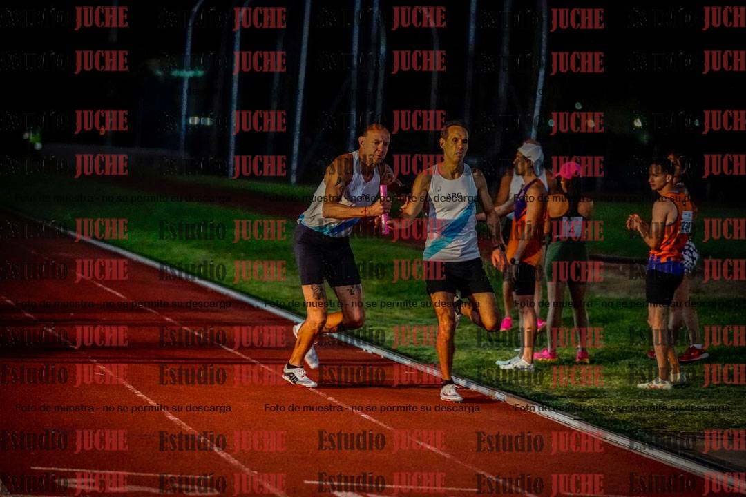 Fotos de las postas 4x400 m mixtas