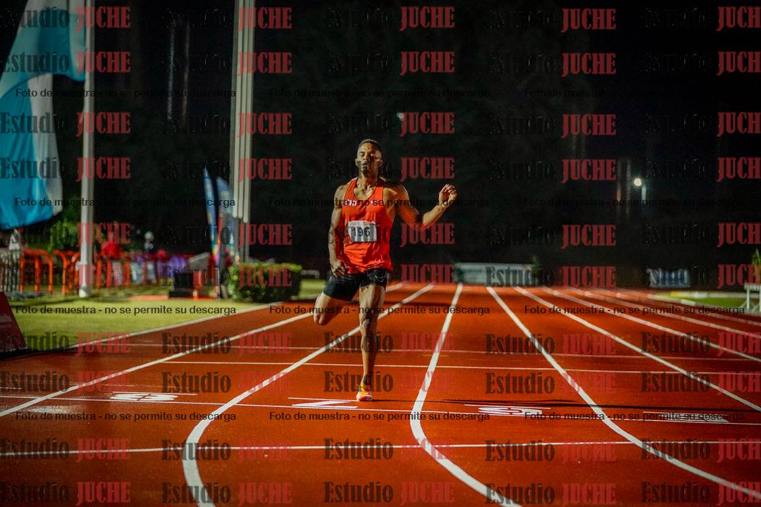 Fotos de los 400 m llanos de varones - deca 5 - serie 2