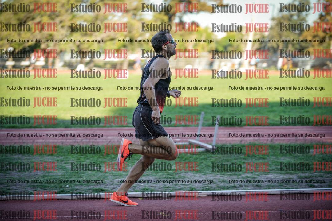 Fotos de los 3000 m llanos de varones